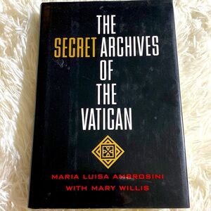THE SECRET ARCHIVES OF THE VATICAN by Maria Luisa ABROSINI Hardback EUC